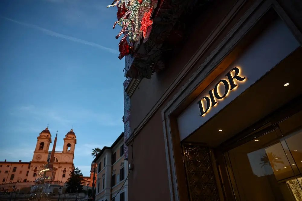 Luxury goods audit failure illustration highlighting issues in supply chains - Global Banking & Finance Review