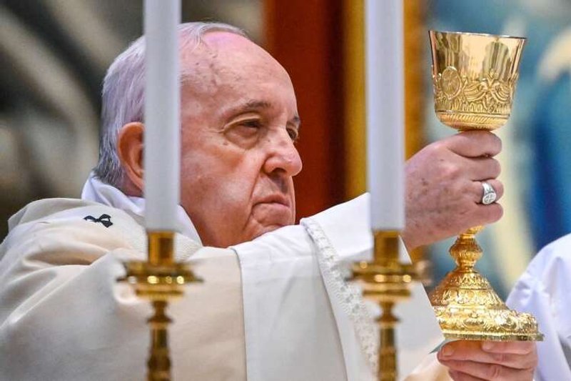 Image for Pope Francis renews curbs on Latin Mass in rebuff to conservatives