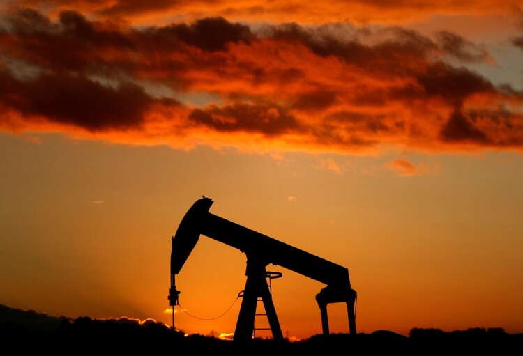 Oil pump at sunset reflecting the impact of nuclear deal talks on oil prices - Global Banking & Finance Review