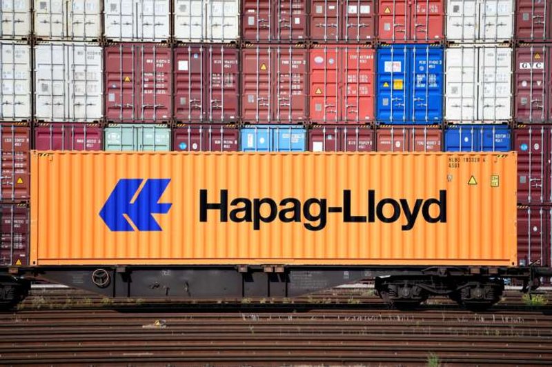 Image for Hapag-Lloyd avoids forecast due to coronavirus uncertainty