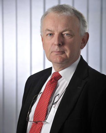 Illustration of employers facing challenges due to PAYE reform - Global Banking & Finance Review