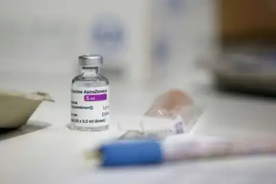Image for EU adds another rare blood condition as side effect of AstraZeneca shot
