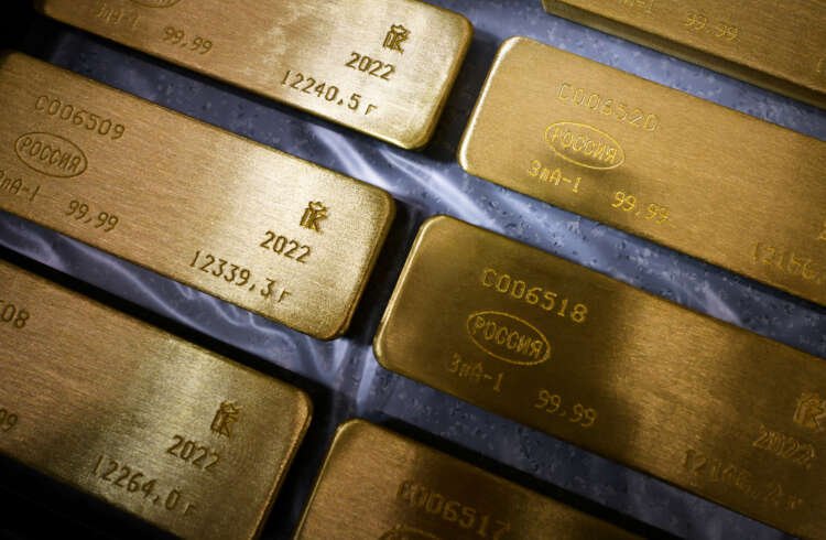 Gold ingots marked for purity, representing Russian gold removal from Western funds - Global Banking & Finance Review