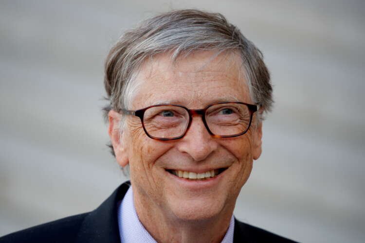 Bill Gates promotes clean energy initiative with American Airlines and Microsoft - Global Banking & Finance Review