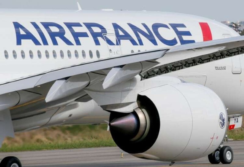 Image for Air France KLM and Accor shares fall after U.S. travel warning on France’s COVID rates