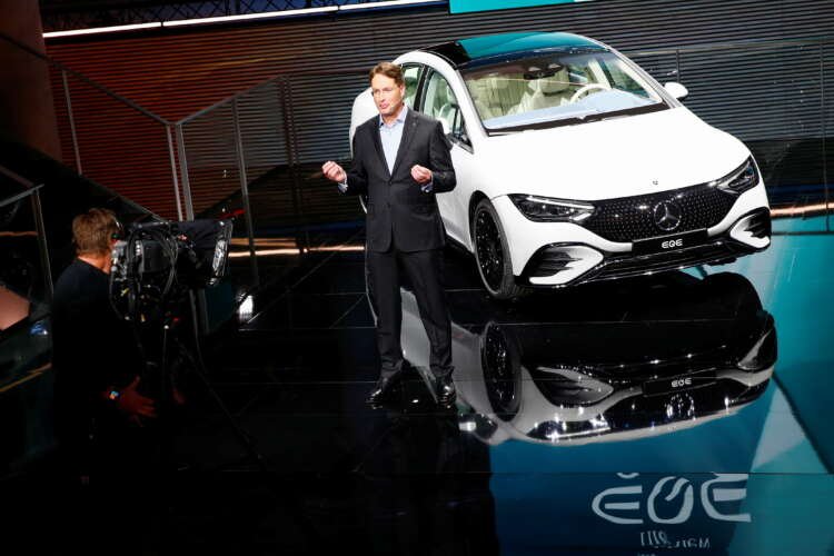 Image for Daimler CEO says carmakers could face chip shortage into 2023