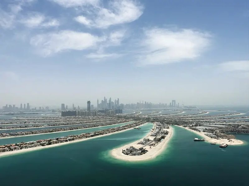 Image for Dubai’s high-end property sales undented by drop in listings, consultancy says