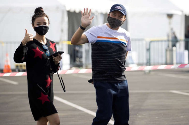 Image for U.S. economic bridge may finally span pandemic’s end as benefits, vaccines both roll on