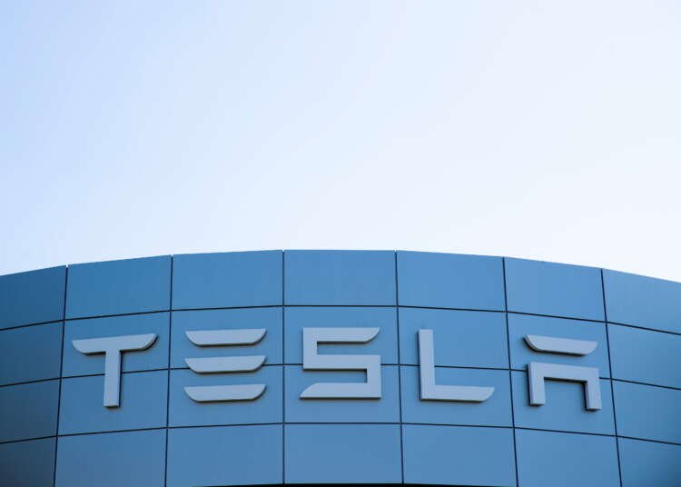 Elon Musk urging Tesla staff to enhance delivery numbers - Global Banking & Finance Review