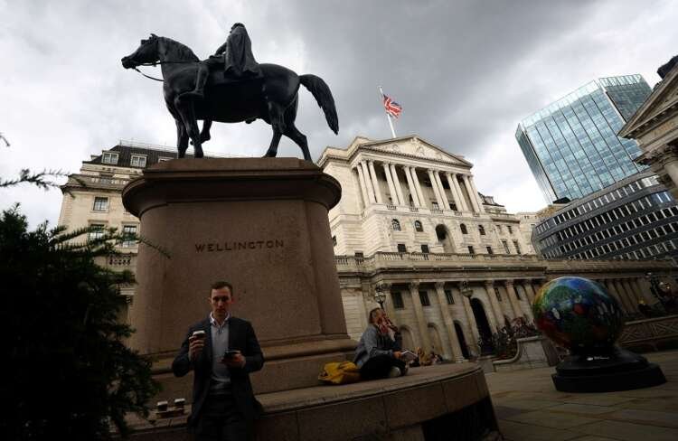 Financial market turmoil as the dollar rises amidst recession fears - Global Banking & Finance Review