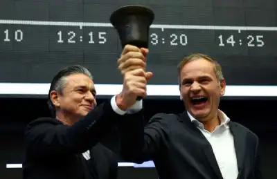 Image for CEO Blume hails ‘historic moment’ as Porsche AG lists on Frankfurt exchange