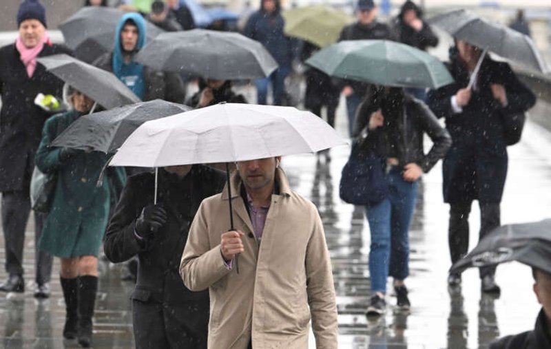 Image for UK recruiters slow pace of pay growth in March, REC survey shows