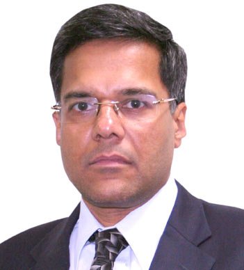 Business professionals engaging in gamification strategies in the insurance sector - Global Banking & Finance Review