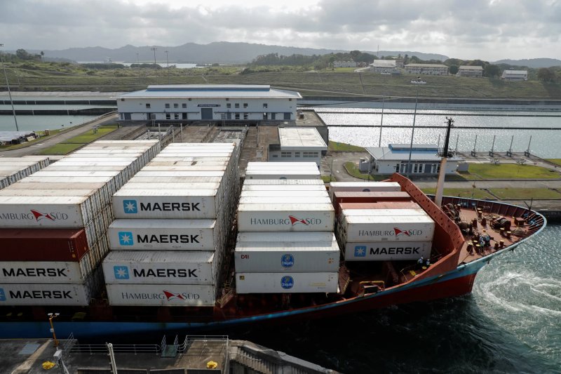 Image for Maersk could offer limited Baltimore barge service