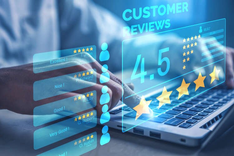 Customer service agent assisting clients using a knowledge management system - Global Banking & Finance Review