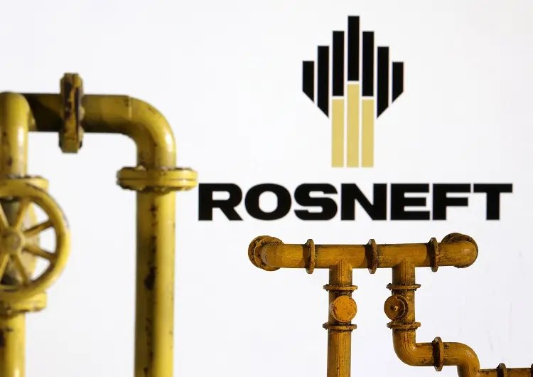 Image for Russia explores plan to merge Rosneft with Gazprom subsidiary and Lukoil, WSJ reports