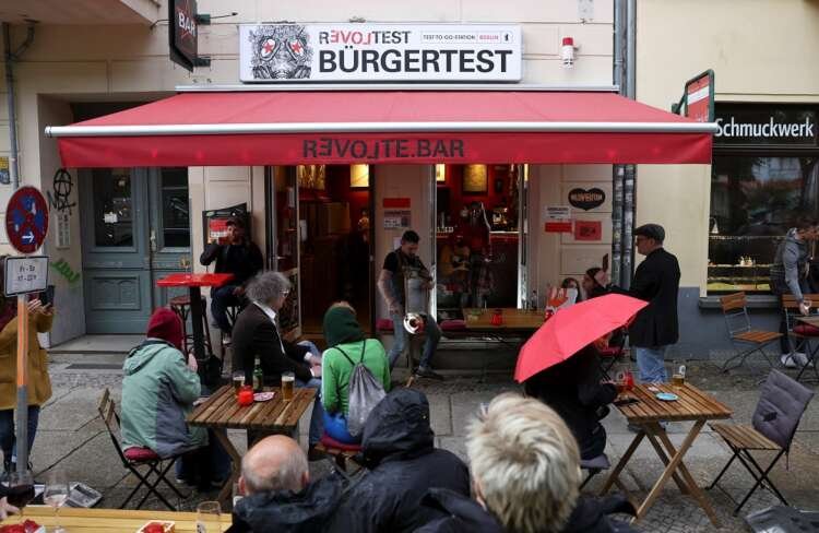 Image for Inflation, gas supply concerns end German services sector rebound -PMI