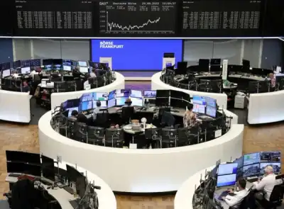 Image for Banks lift European bourses as rate hike, recession fears grow