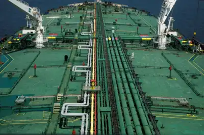 Image for Oil prices rebound on fears Suez Canal blockage may last weeks