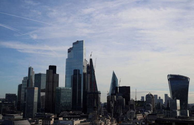 Image for More women take top UK Plc roles, but there’s room for improvement – report