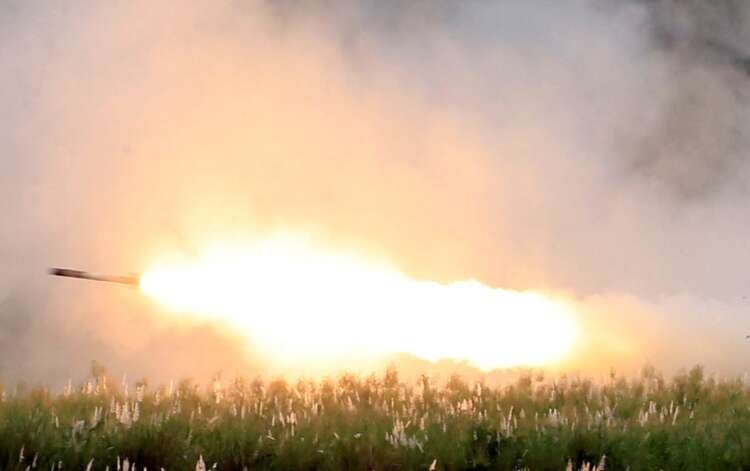 U.S. military HIMARS rocket system demonstration amid Ukraine crisis - Global Banking & Finance Review
