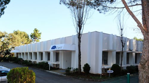 Dr. Miguel Forte presenting on T cellular therapy for autoimmune diseases at the National Bio-Therapy Conference - Global Banking & Finance Review