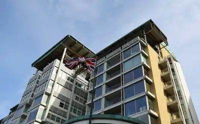 Image for Britain to ban more individuals with Kremlin links in show of support for Ukraine