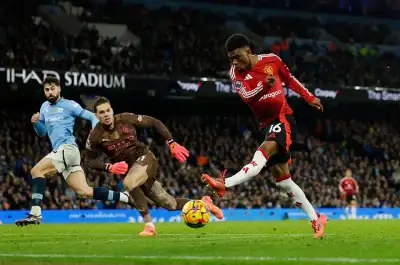Image for Soccer-Manchester United’s Diallo snatches derby victory at stunned City