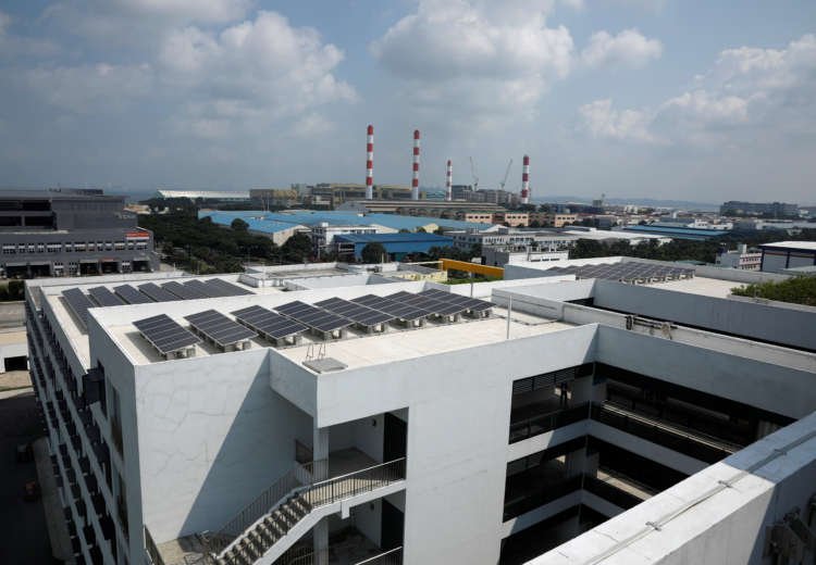 Image for Land-starved Singapore gets creative with solar in clean energy push
