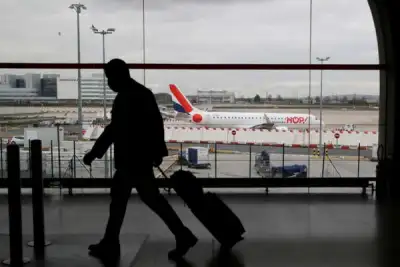 Image for EU countries move towards COVID passes to reopen summer travel