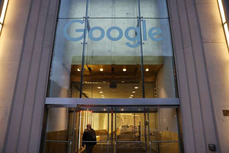 Image for Google mandates workers back to Silicon Valley, other offices from April 4