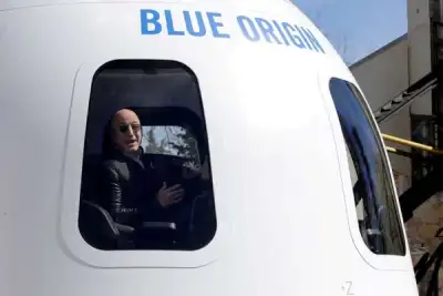 Image for Blue Origin to fly SNL star Pete Davidson to space next week