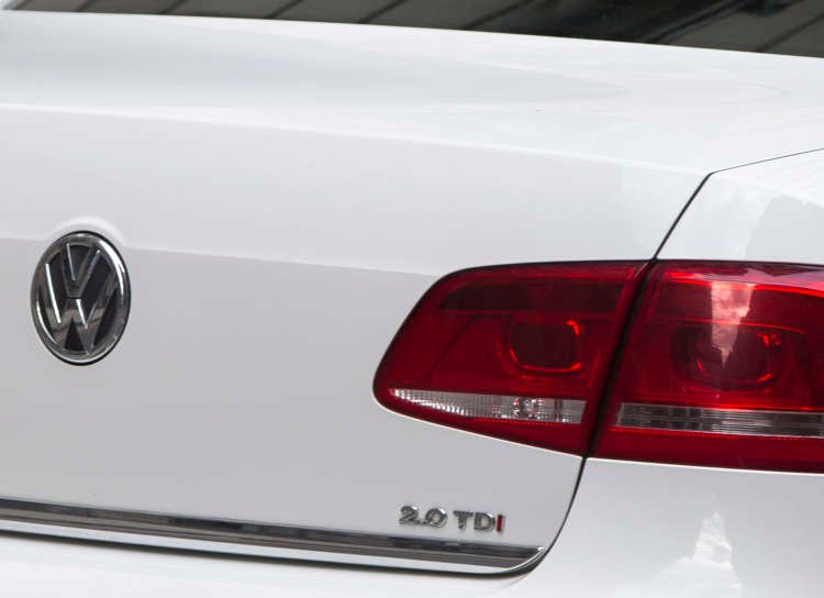 Image for VW must repay customers who took loans on rigged diesels, says court