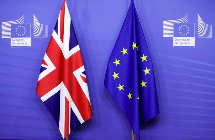 Flags of Great Britain and the European Union symbolizing EU-UK trade talks - Global Banking & Finance Review