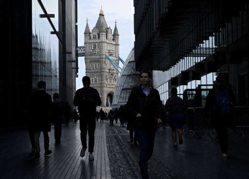Image for Investors increase bets on UK recession as rate hikes bite