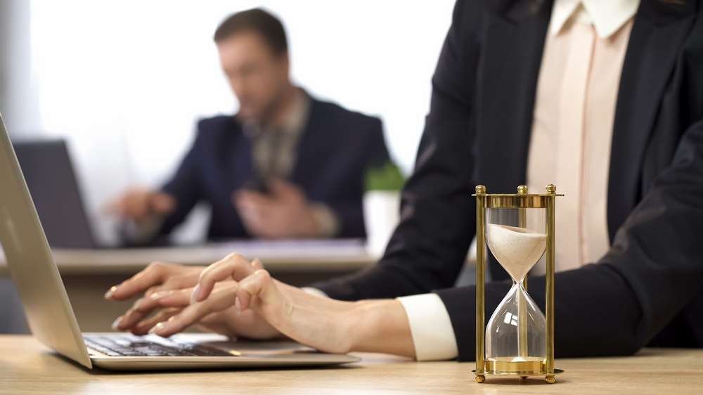 Customer service representative assisting with complaint resolution - Global Banking & Finance Review