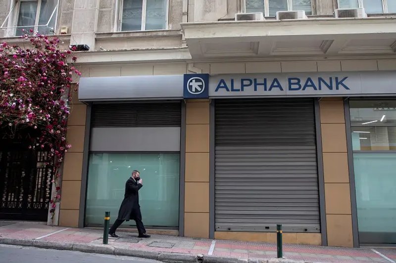 Image for Greece’s Alpha Bank posts higher 9-month profit on lower provisions, strong income
