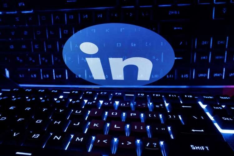 LinkedIn logo illustrating milestone of 1 billion members and new AI features - Global Banking & Finance Review