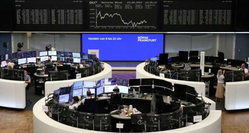 Image for European shares fall as SAP drags, investors await U.S. data, ECB