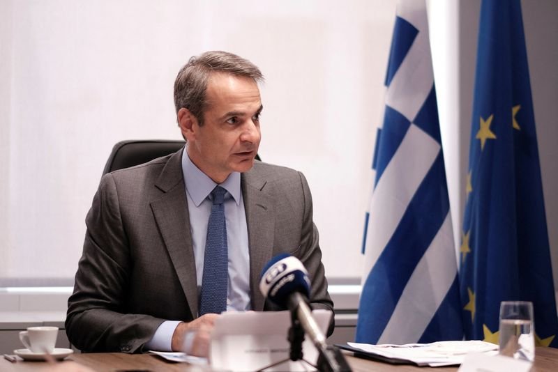 Greek Prime Minister Kyriakos Mitsotakis addresses quake concerns on Santorini - Global Banking & Finance Review