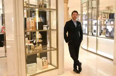 Image for London fears losing luxury shoppers to Paris and Milan