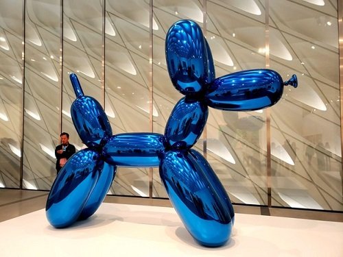 Contemporary art market analysis showing opaque valuations - Global Banking & Finance Review