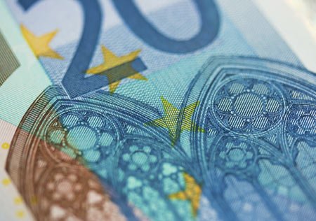 Image of financial funds symbolizing shareholder communication in private companies - Global Banking & Finance Review