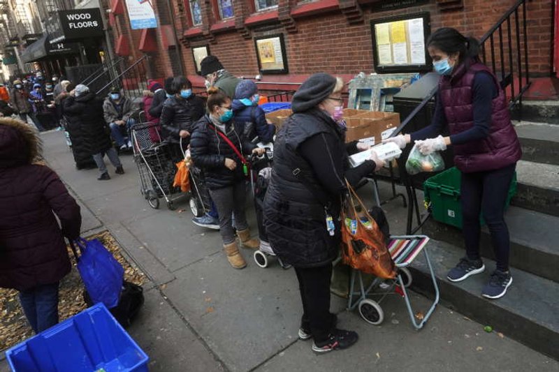 Image for Working from home during pandemic found widening U.S. inequality