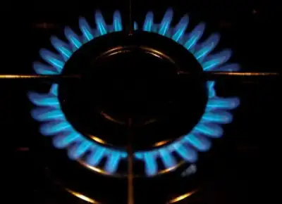 Image for EU to require countries to fill gas storage 90% before winter -draft