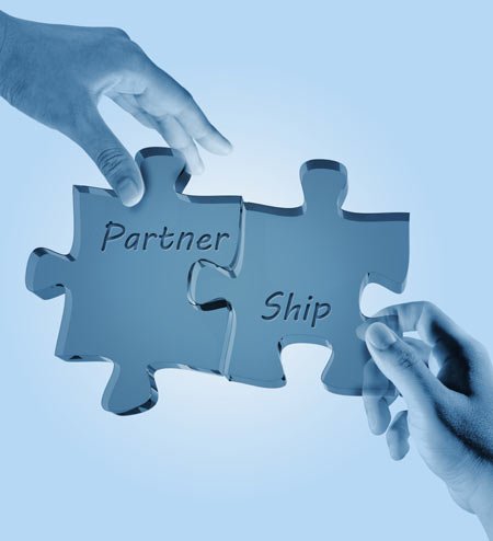 Businessman and businesswoman discussing cloud solutions for financial services - Global Banking & Finance Review