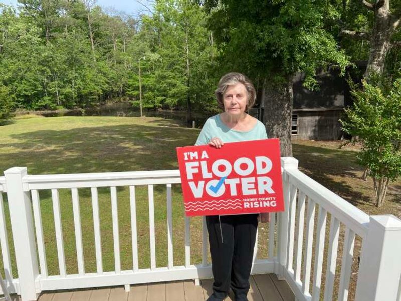 Image for FEATURE-As U.S. flooding worsens, South Carolina redraws risk maps