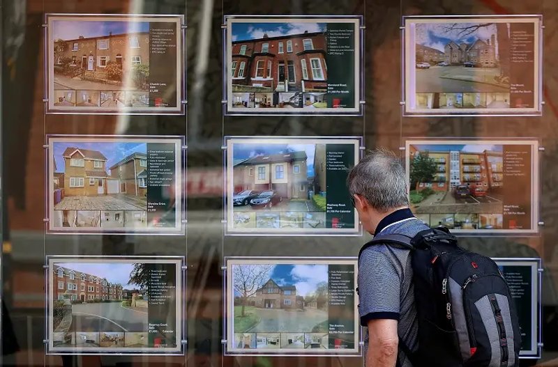 Image for UK estate agents report more buyer interest after BoE rate cut