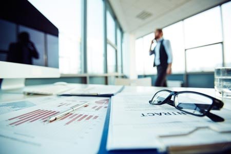 Millennials managing debt with mobile alerts and financial tools - Global Banking & Finance Review