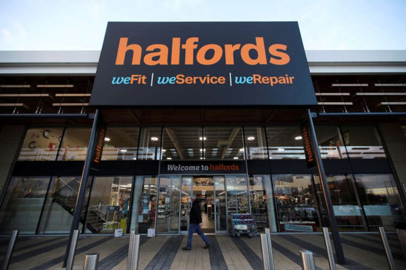 Image for Britain’s Halfords targets retirees in recruitment drive